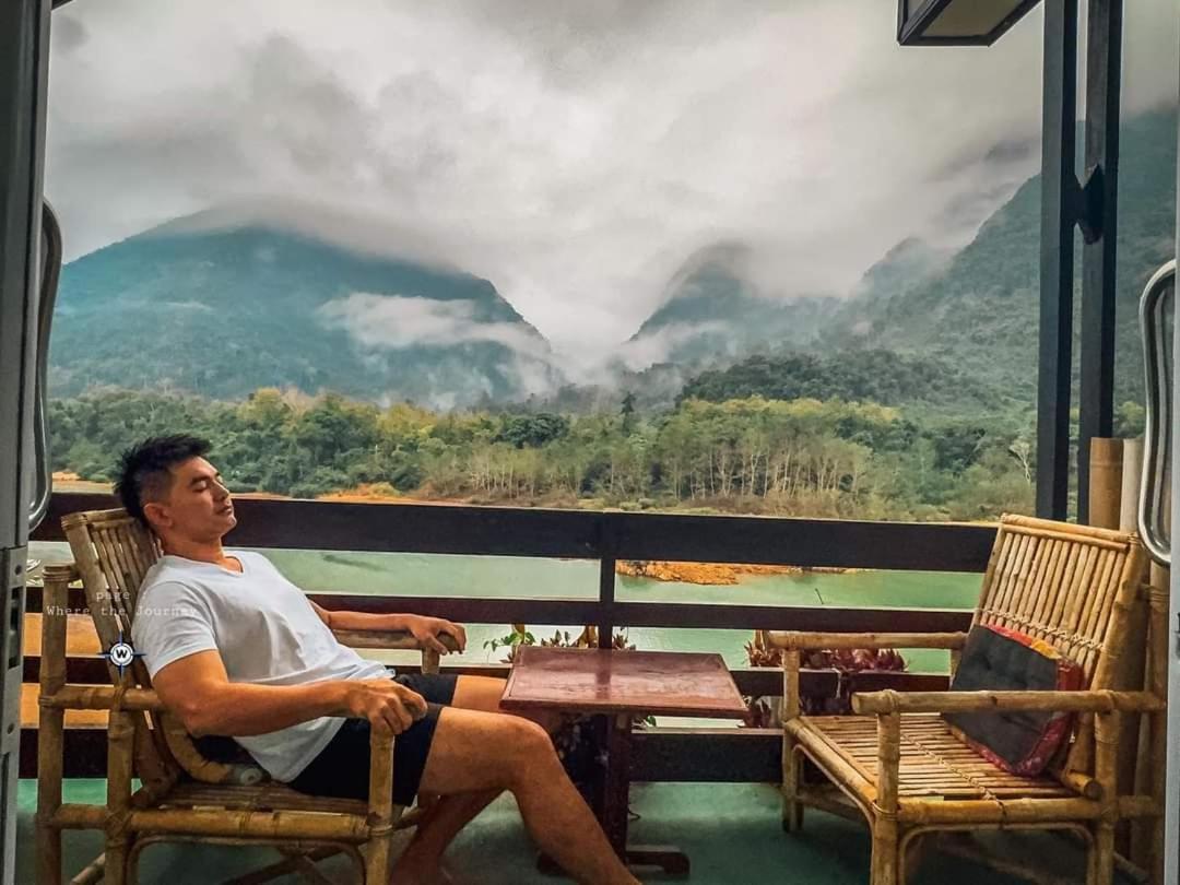 Ning Ning Guesthouse Muang Ngoi Luaran gambar