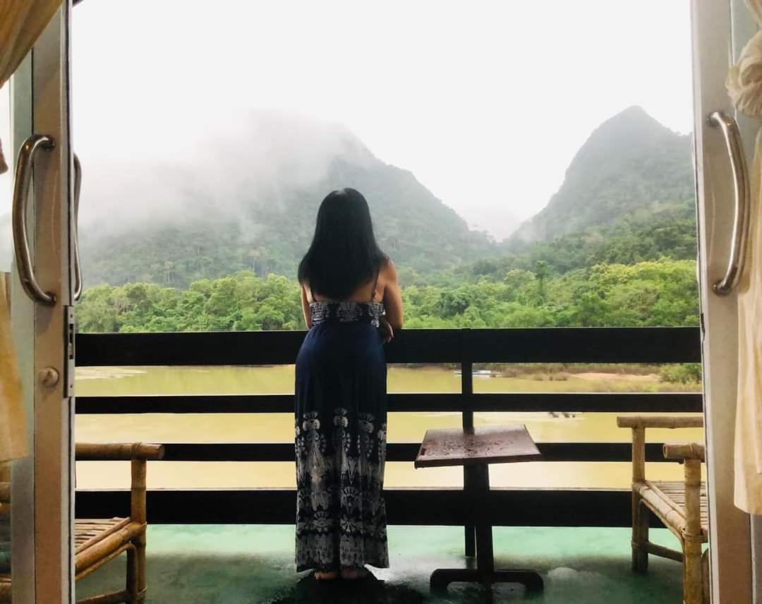 Ning Ning Guesthouse Muang Ngoi Bilik gambar