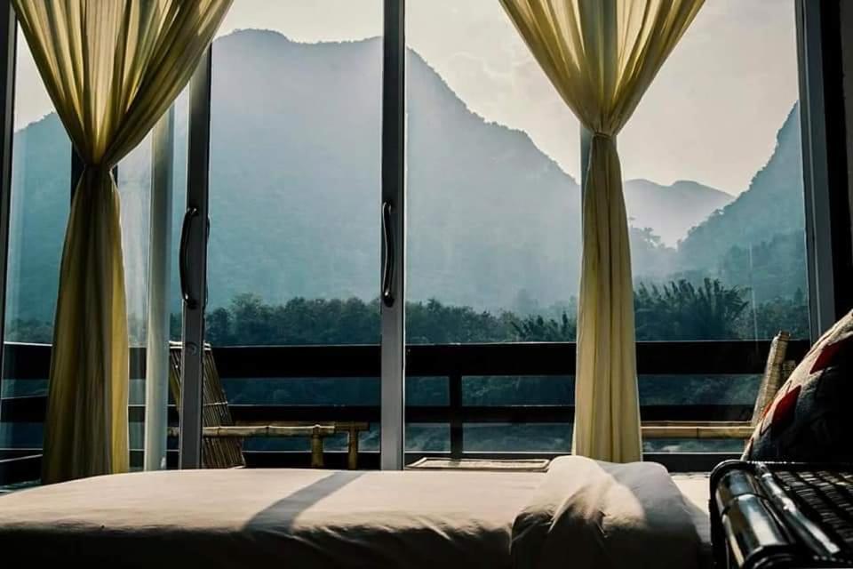 Ning Ning Guesthouse Muang Ngoi Luaran gambar