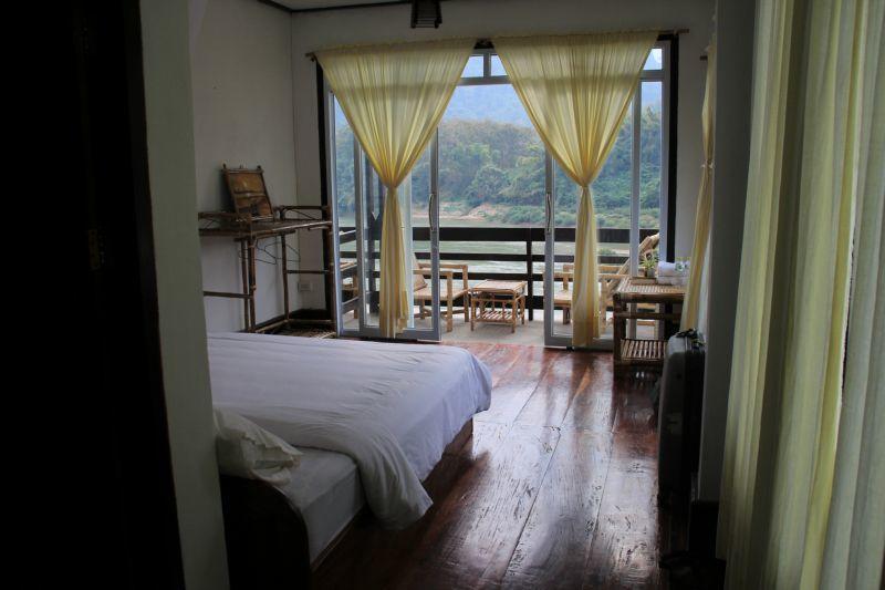 Ning Ning Guesthouse Muang Ngoi Luaran gambar